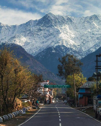 Sunset over Dhauladhar mountains